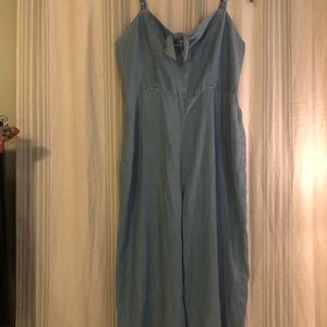 Old Navy chambray blue romper – great condition – size large